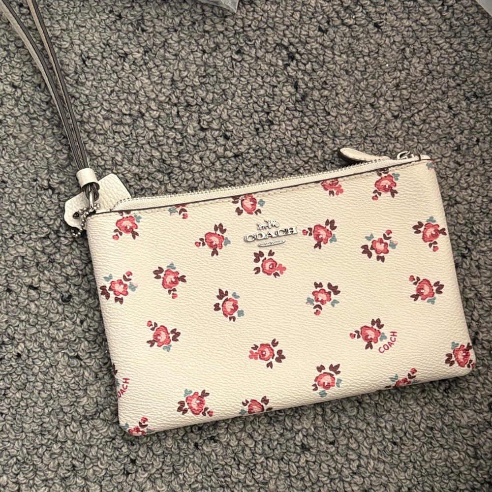 Coach Cream Floral Wristlet with Pink Rose Print - Picture 1 of 1